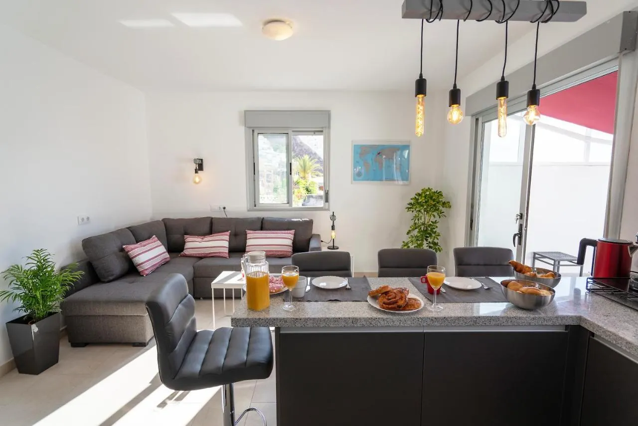 Luxurious Apartment With Large Terrace And Sea Views Tabaiba 0*,  Spanien